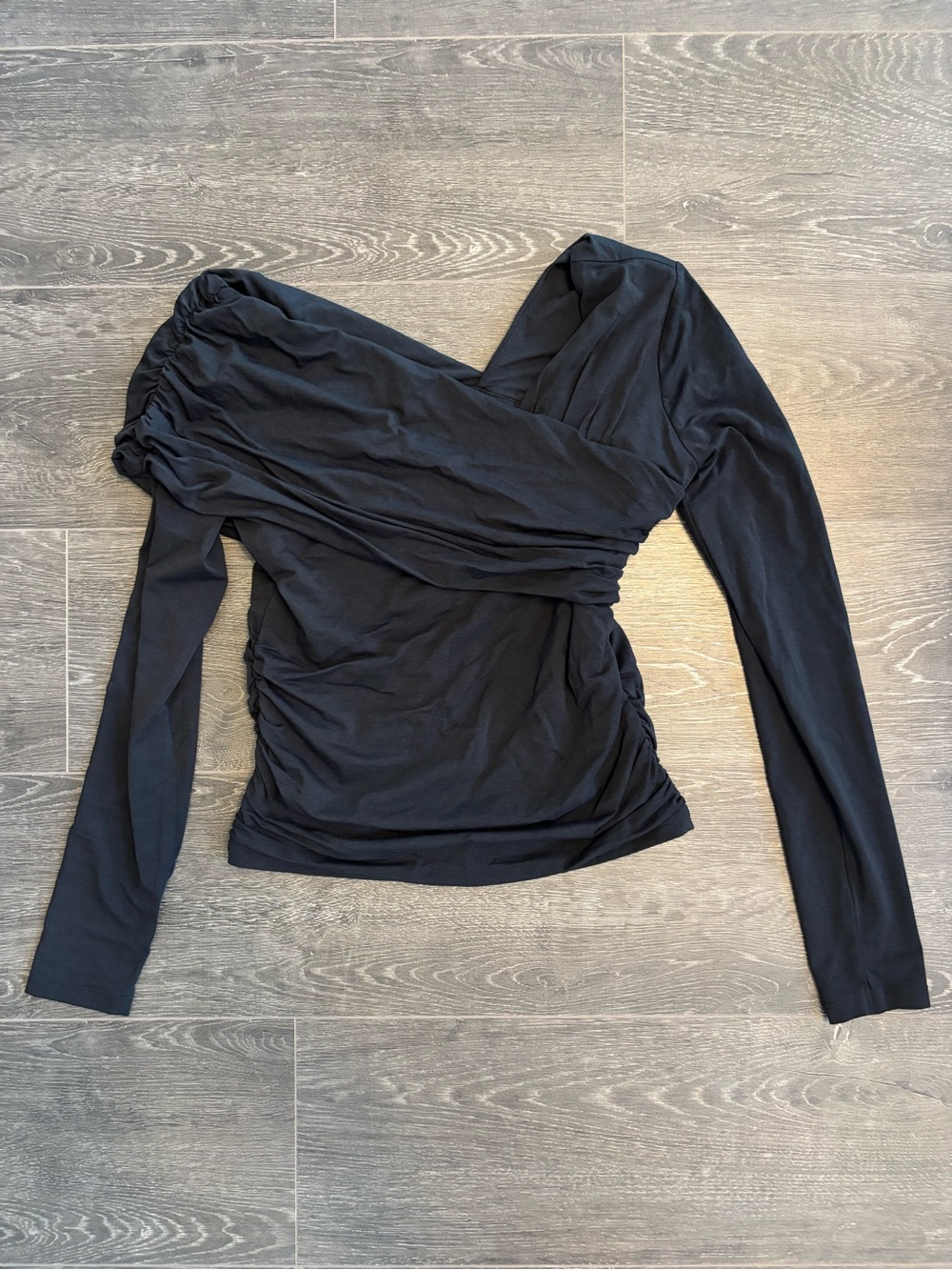 NWOT Abercrombie & Fitch Black Asymmetric Ruched Long-Sleeve Blouse